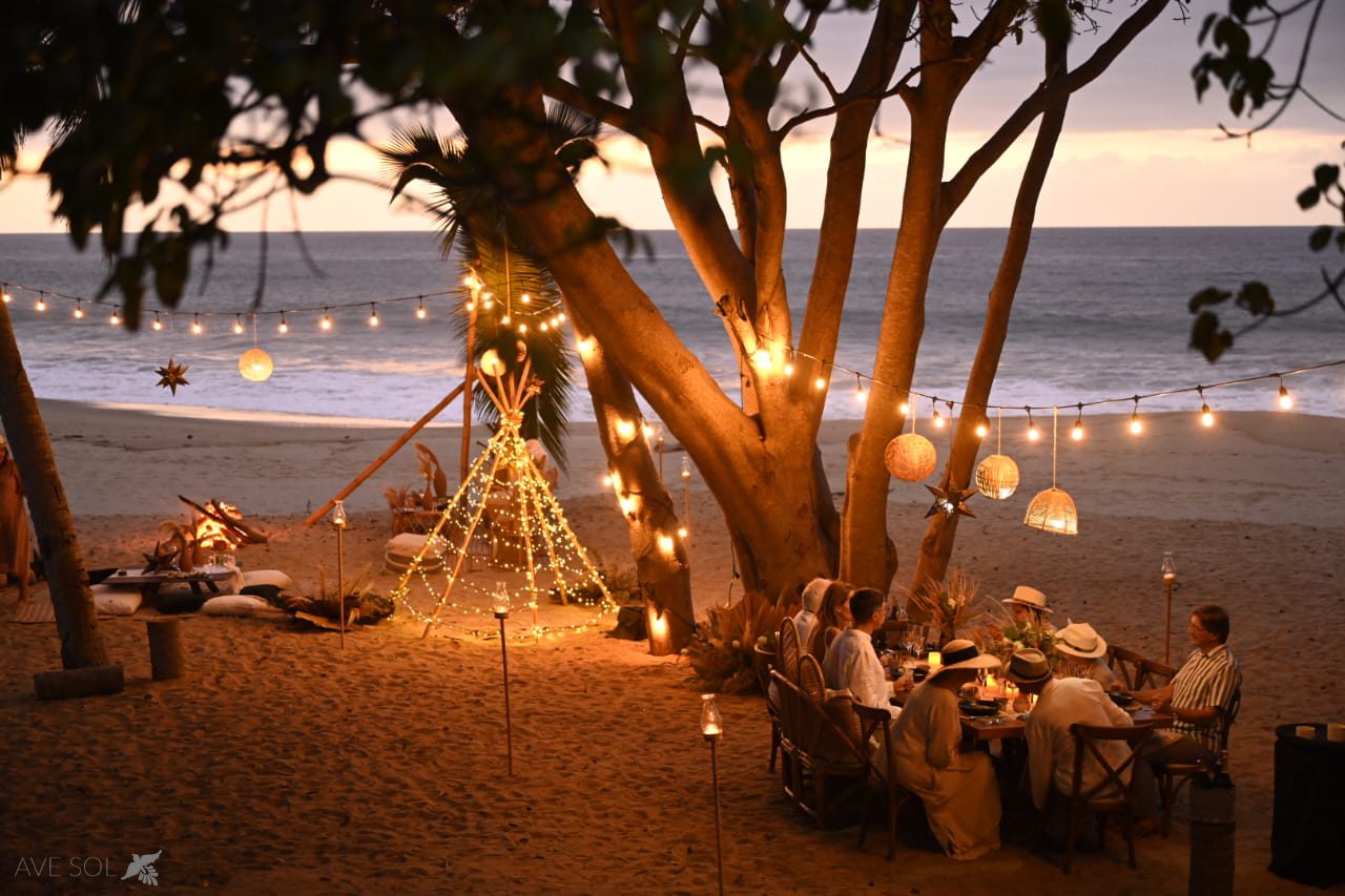 DINNER AT THE BEACH